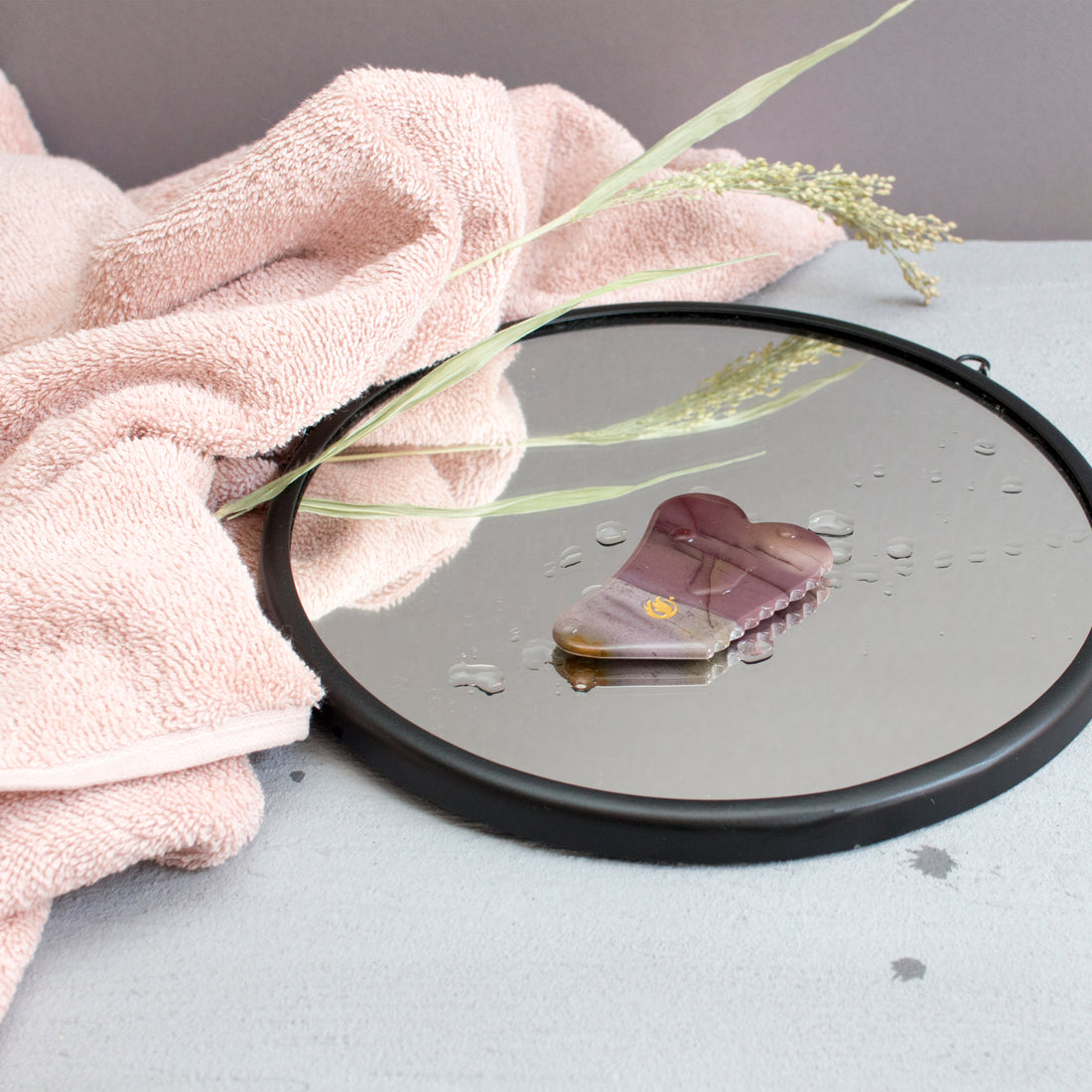 Lift gua sha mookaite